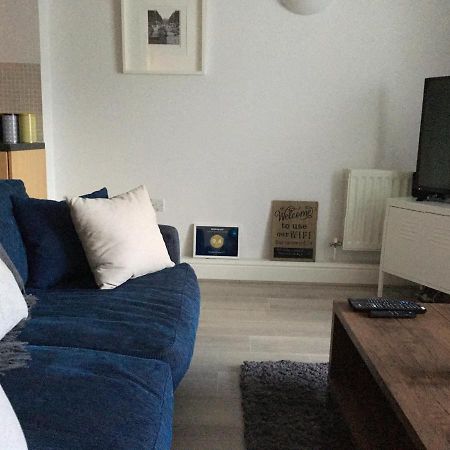 Godwin Court 21 Apartment สวินดอน ภายนอก รูปภาพ